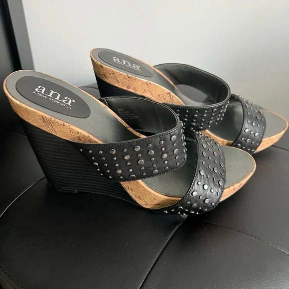 Gently Used ANA Size 9.5 women’s wedge sandals - Picture 2 of 4